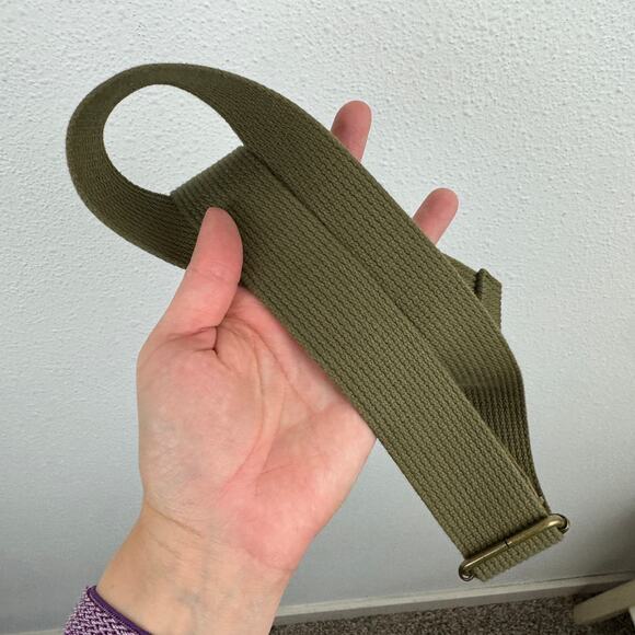 Feed Eleanor Reusable Canvas Tote Crossbody - Picture 4 of 6